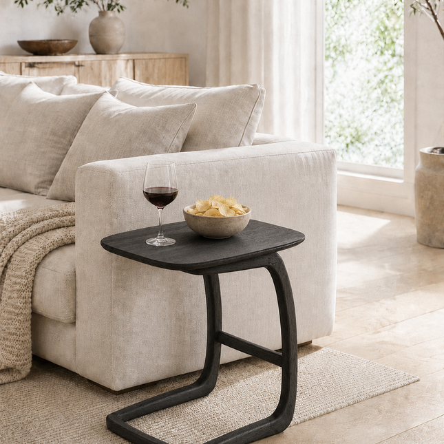 Read Table Viggo mango black